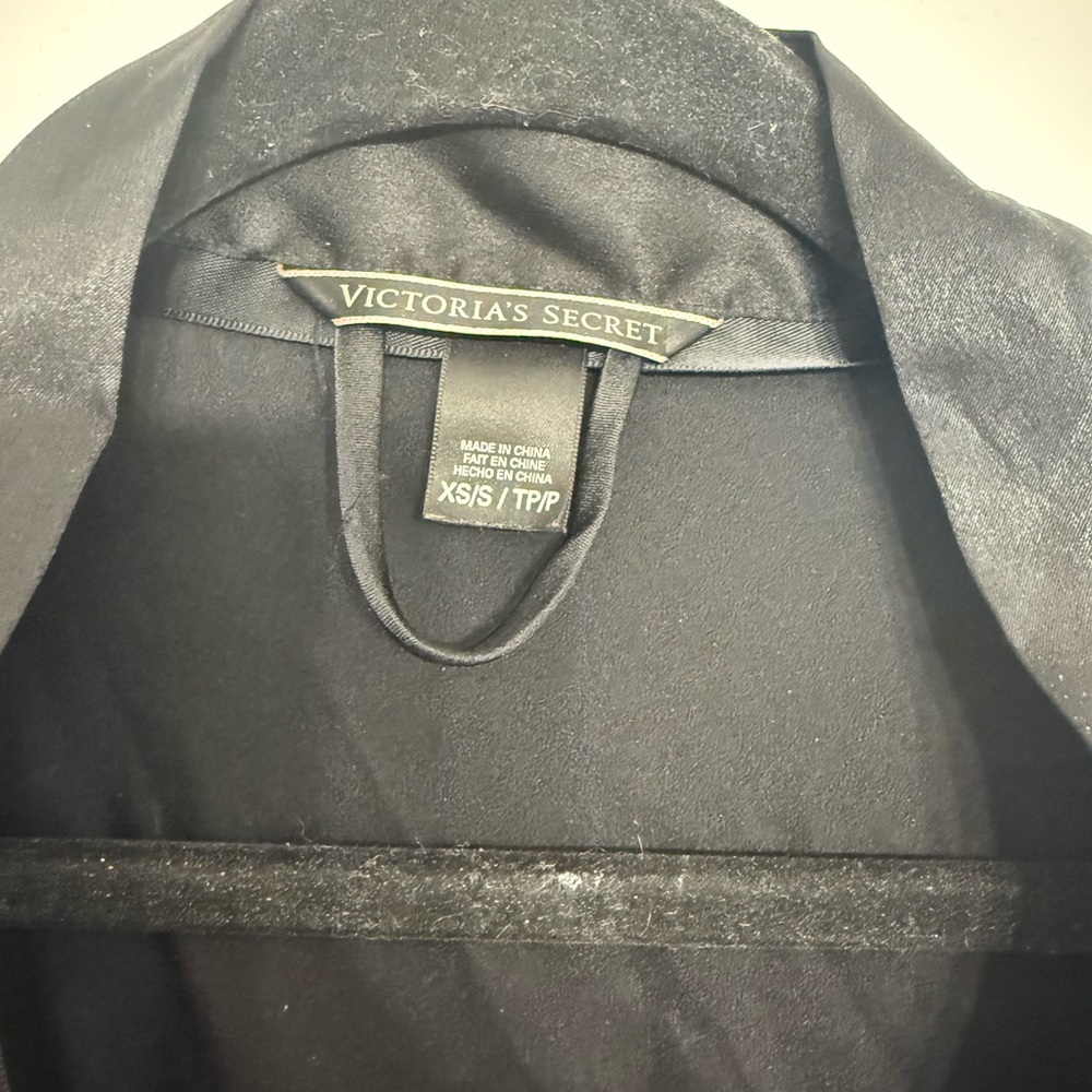 Victoria’s Secret Robe - Picture 3 of 5